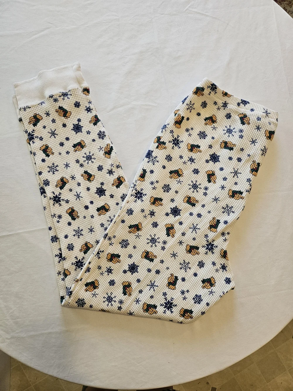 Disney Cream Thermal Pajama Set with Blue Snowflake & Brown Bear Print - Picture 9 of 9
